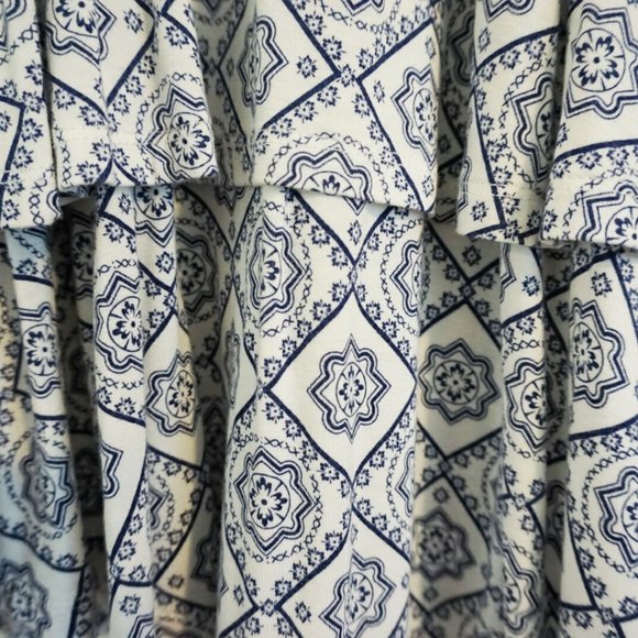 Francesca's Printed layered Tank Top - Picture 6 of 6